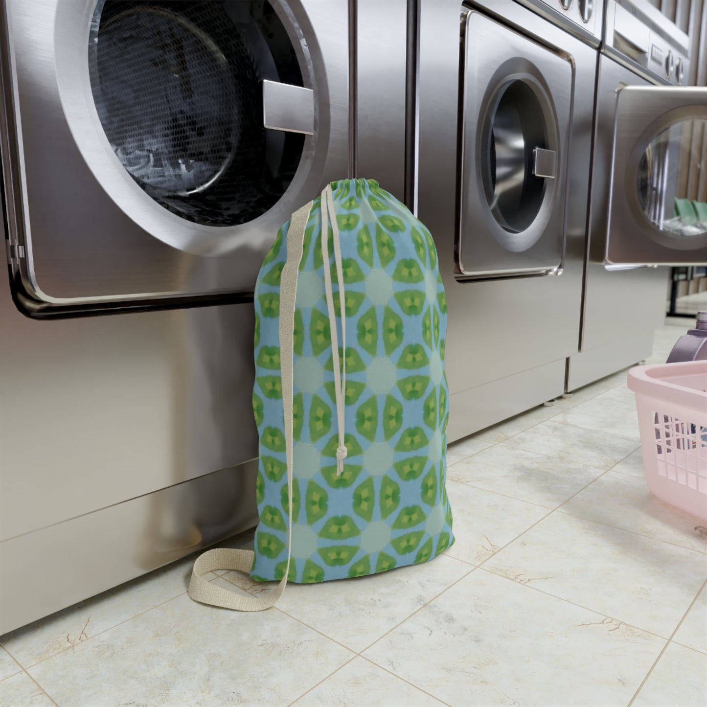 "Magic Flowing" Laundry Bag