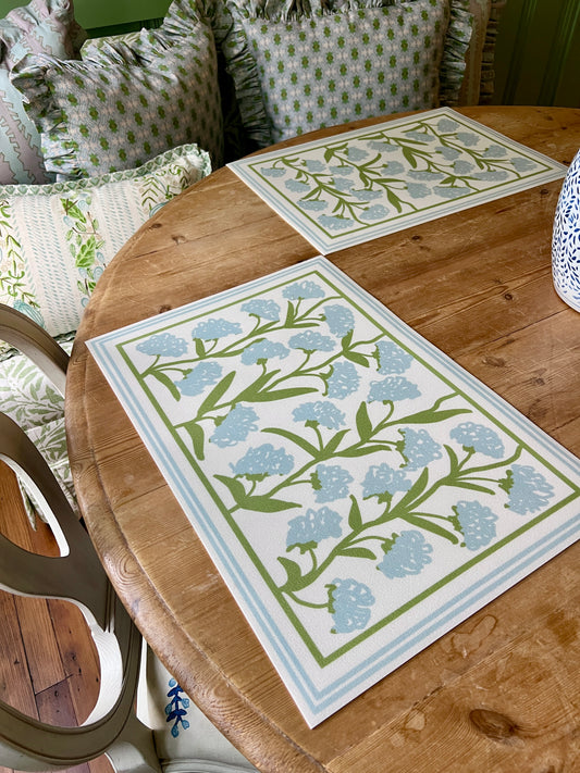 "Hydrangea Vine" Cottage Floral Vinyl Placemat - 12"x18"