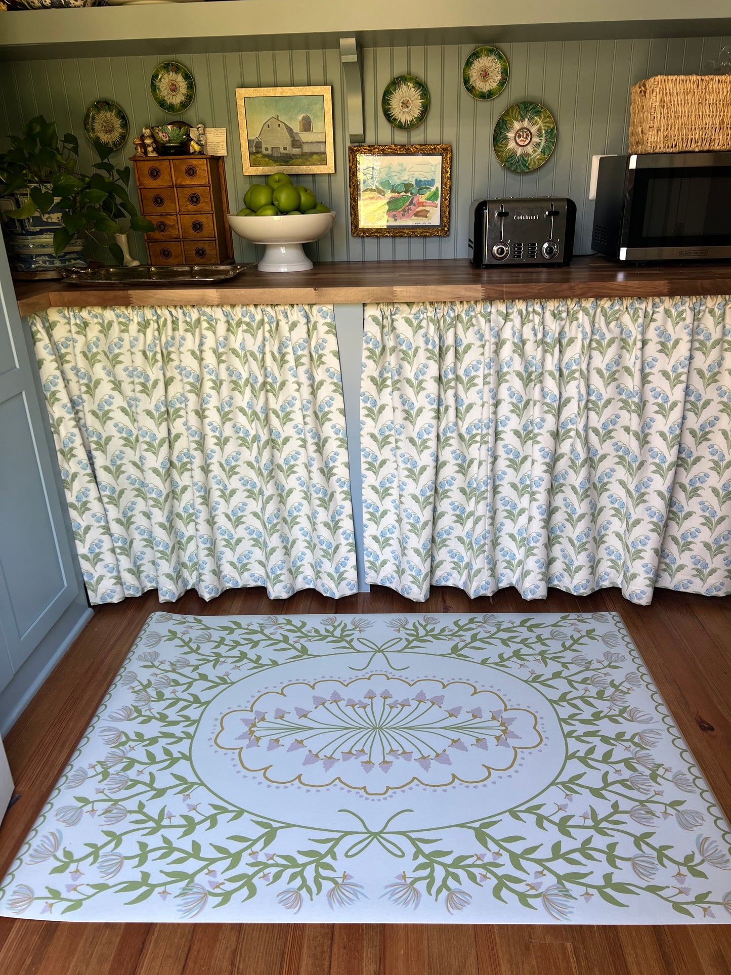 "Cottage Kitchen" Vintage Floral Vinyl Mat- 38"x55"